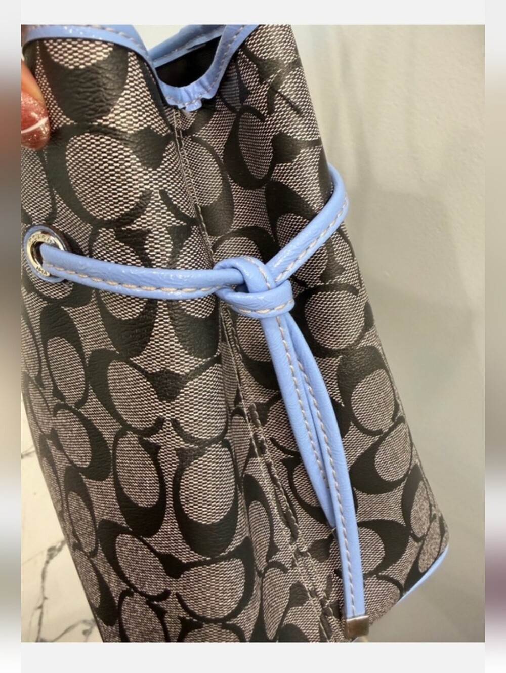 Authentic Coach Signature Canvas Tote with Blue & Cream Stripe.Smoke Free Home - Picture 9 of 16